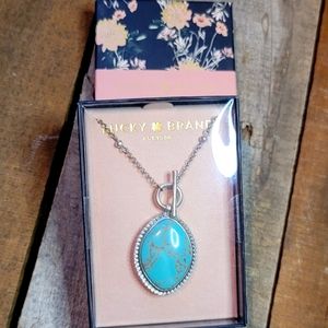 Turquoise pendant necklace